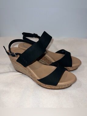 UGG Elena Women’s Black Cork Wedge Espadrilles Sandals with Tan Footbed Size 10